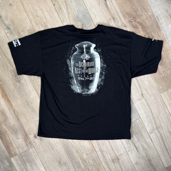 WWE Officially Licensed CM Punk vs The Undertaker WrestleMania 29 Mens Size 3XL - Picture 6 of 7